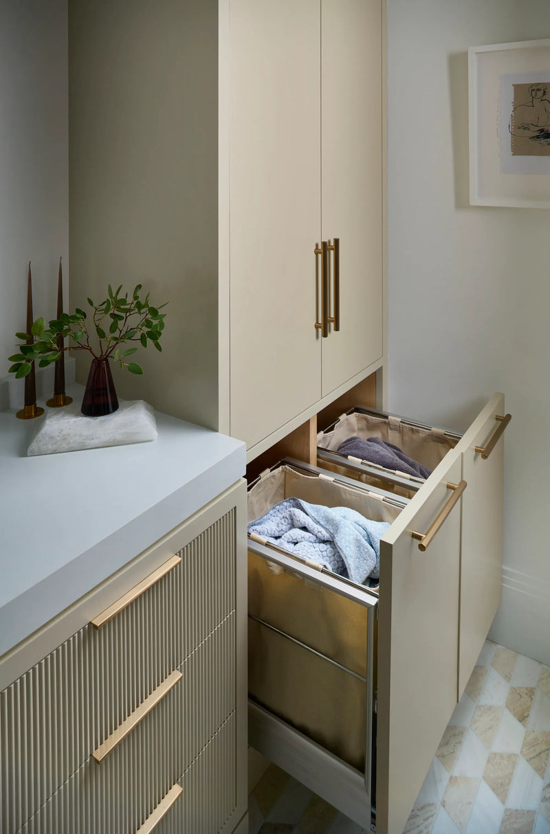 Rev-A-Shelf Silver Single Wire Hamper with Rev-A-Motion Soft Close and Canvas Bag - 5190-15RM-117